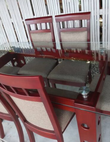 RDC 5 Dining Set