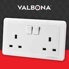 Valbona 3 by 6 Socket