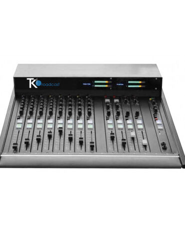 DM M16 Broadcast On Air Compact Console